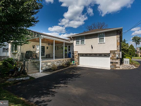 2nd image of 216 N Ormond Ave