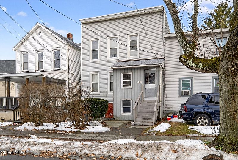 4th image of 238 Ontario Street