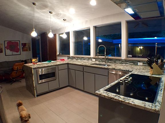 4th image of 3207 Montlake Dr