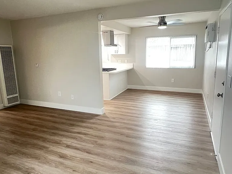 Upstairs 2 Bed 1 Bath in La Habra, Fully Renovated! 1 Car Garage Included! — Photo 9