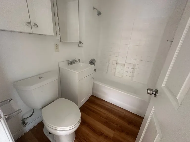 1042 Gaviota LB — Photo 11