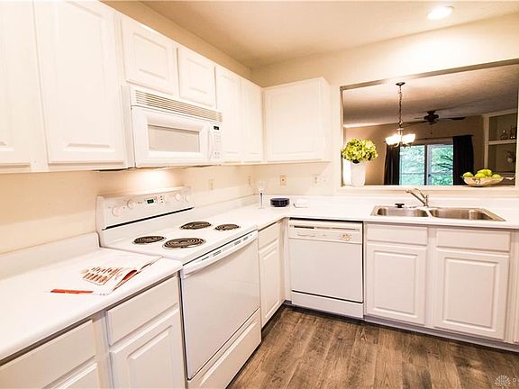 5th image of 2408 Tarpon Bay Dr