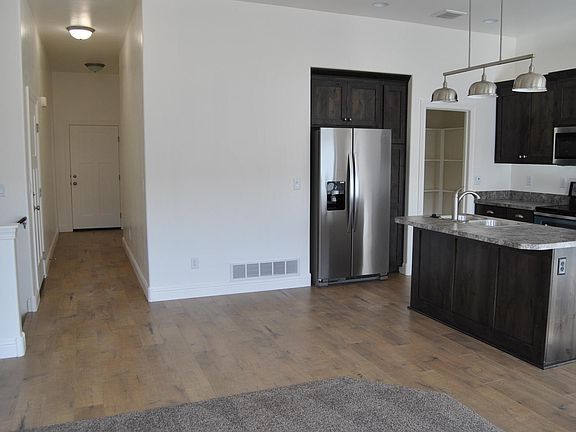 4th image of 3947 E Chalet Dr