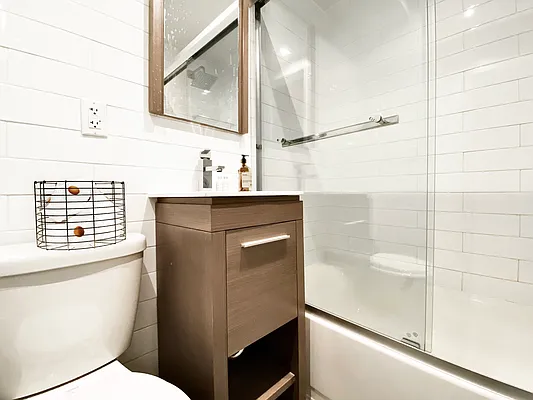 Rented by Vector New York, LLC | media 15