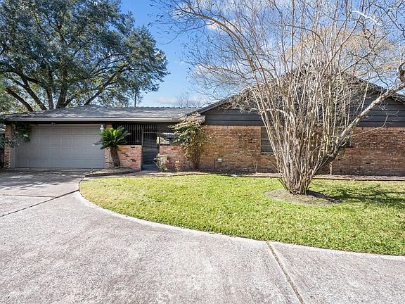 2nd image of 5903 Dumfries Dr