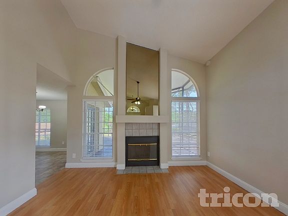 2nd image of 10629 Satinwood Cir