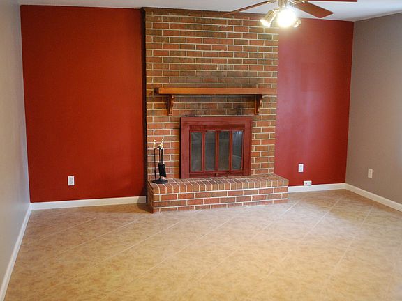 4th image of 6107 Pam Ave
