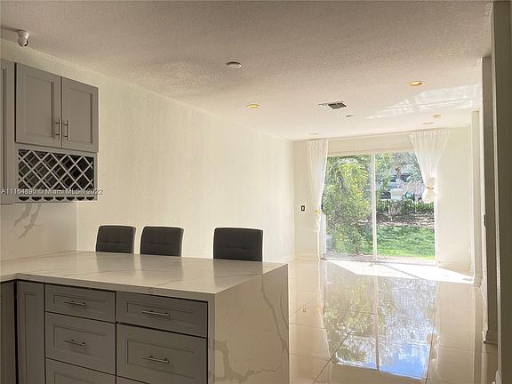 5th image of 9724 Darlington Pl