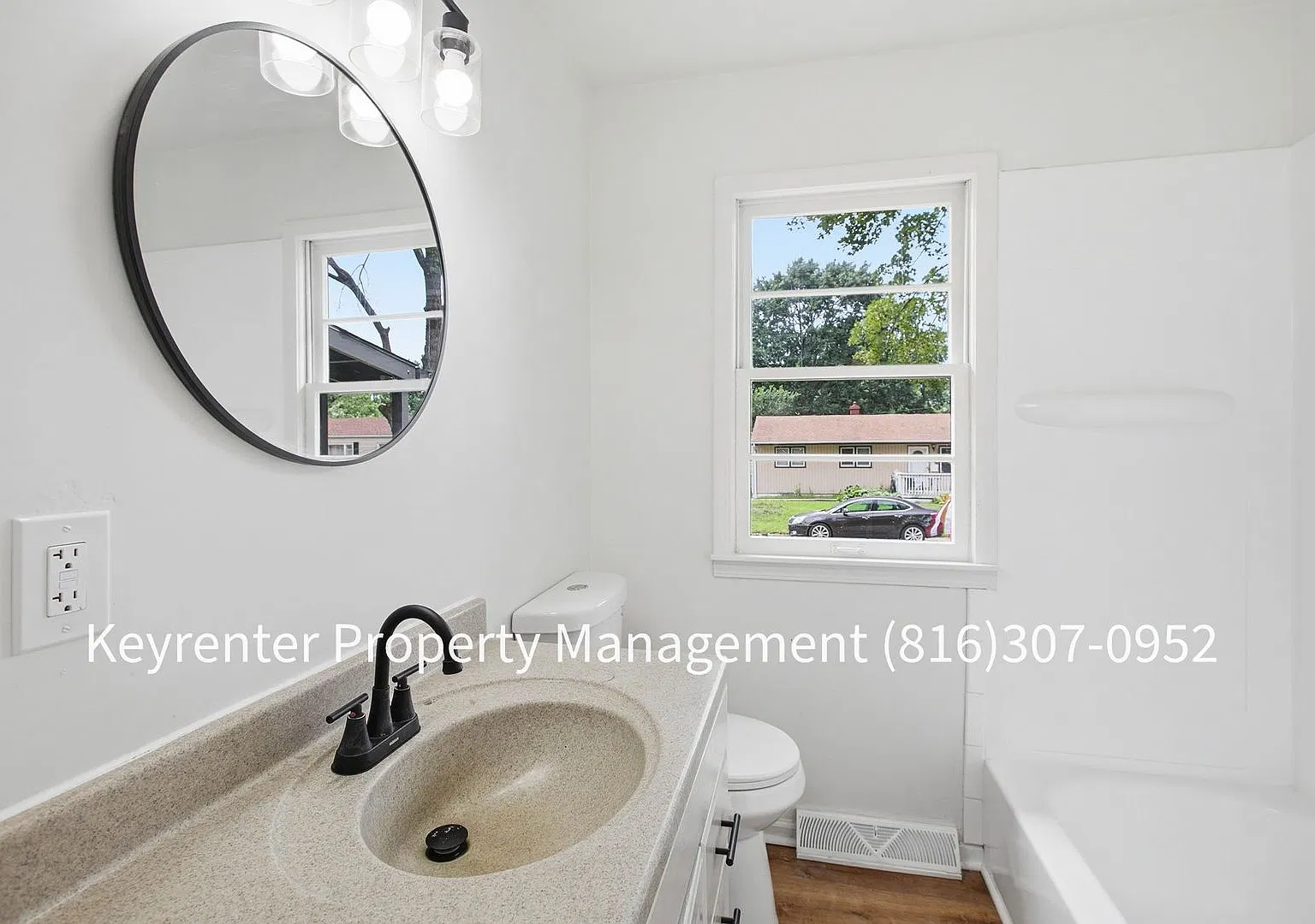 4 Bedroom 2 Bath ready to rent — Photo 3