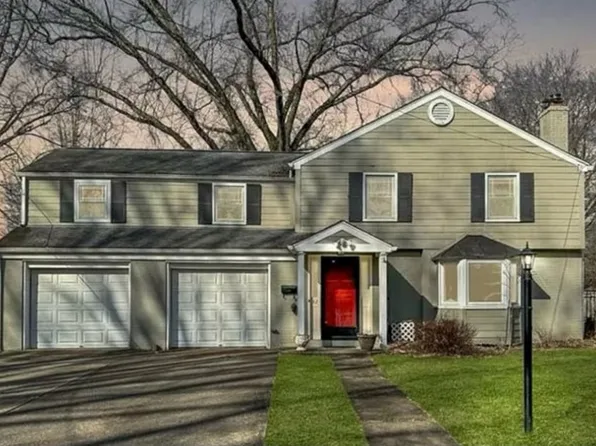 42 Crystal Dr, Oakmont, PA 15139
