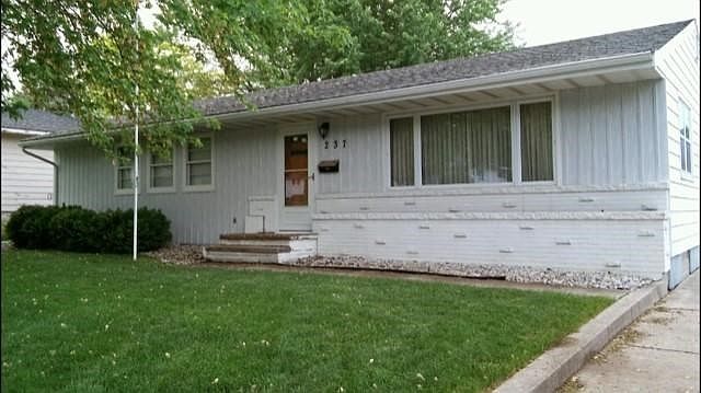 1st image of 237 14th St NE