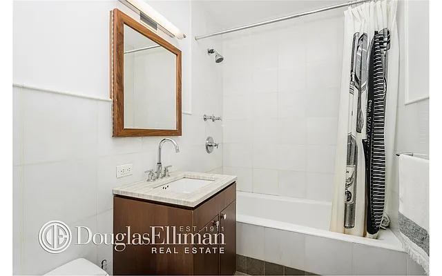 Rented by Douglas Elliman | media 3