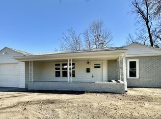 2312 SW Morningside Rd, Topeka, KS 66614