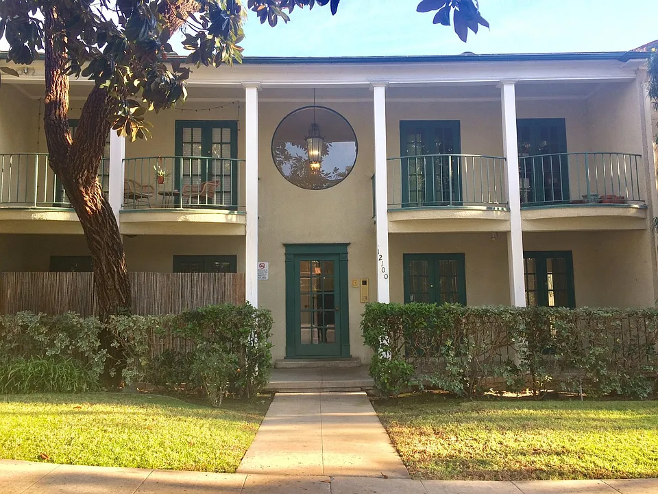 12104 W Sunset Blvd