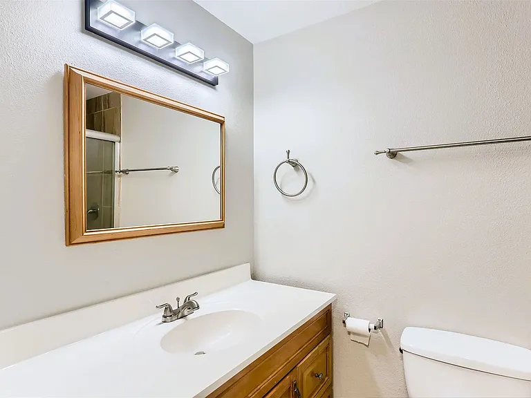 14715 SE 24th St #204 — Photo 18