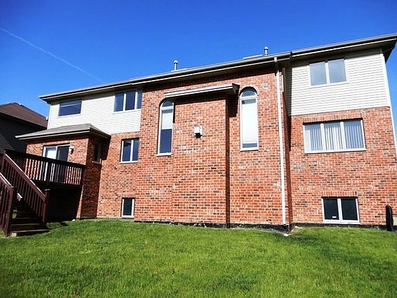 4th image of 912 Donnington Dr