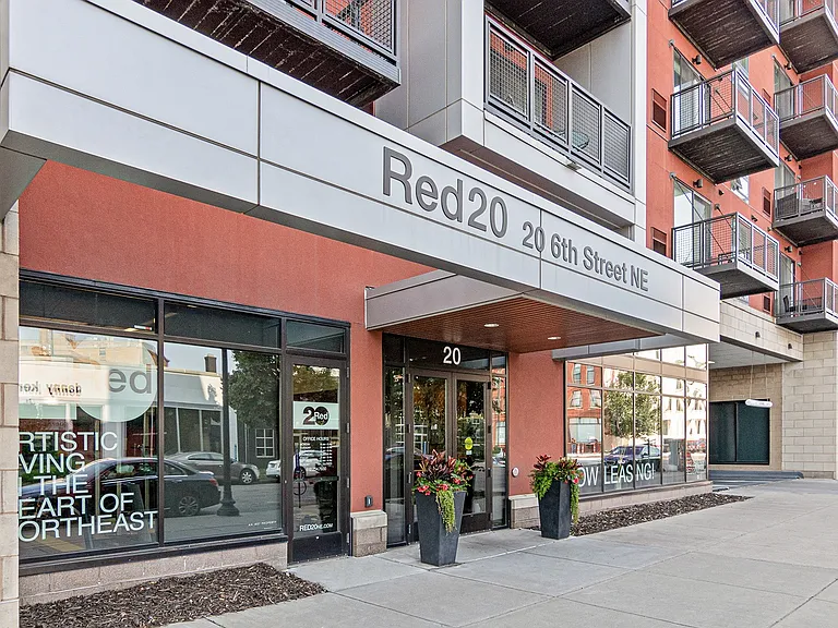 Red 20 Apartments — Photo 19