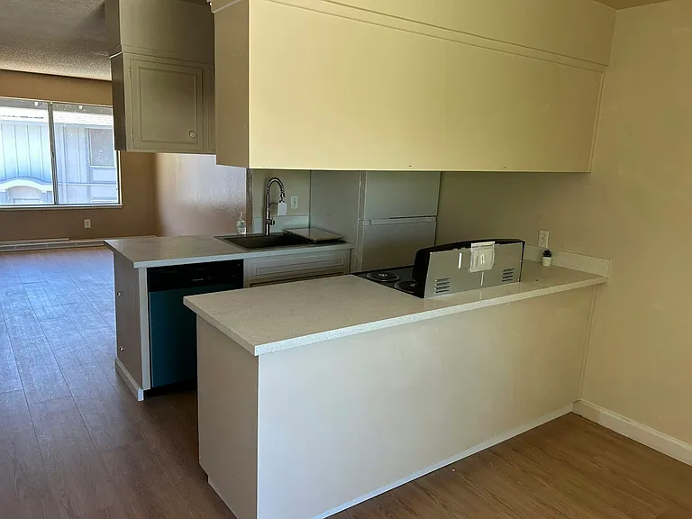 1351 Buckingham Way #23 — Photo 5