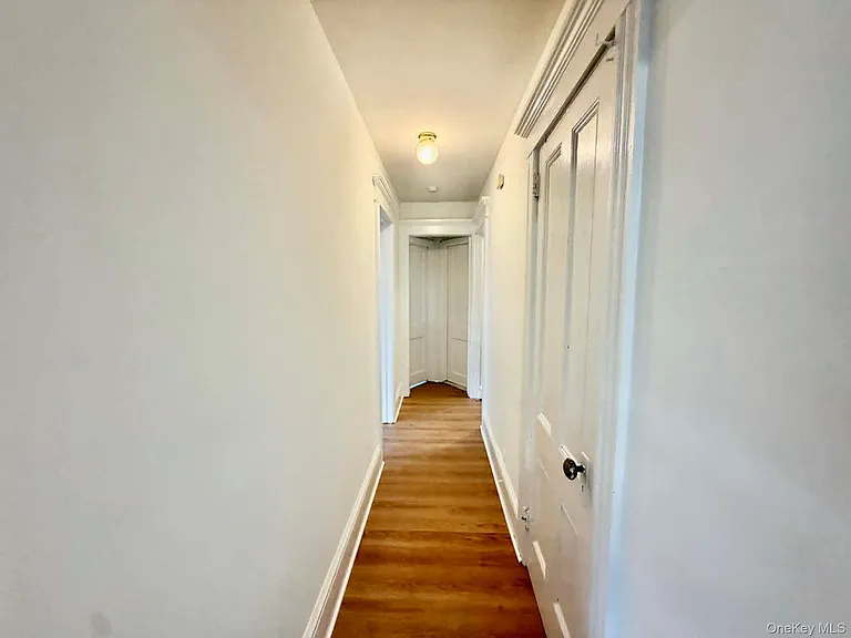 37 Riverside Dr #B — Photo 8