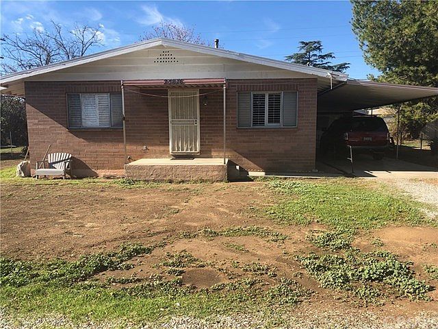 1st image of 23876 Hemlock Ave