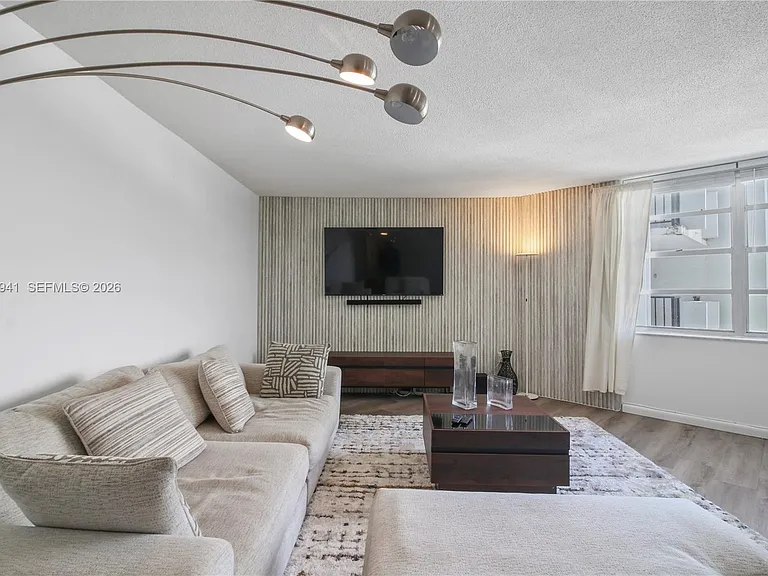 2750 NE 183rd St #1207 — Photo 16