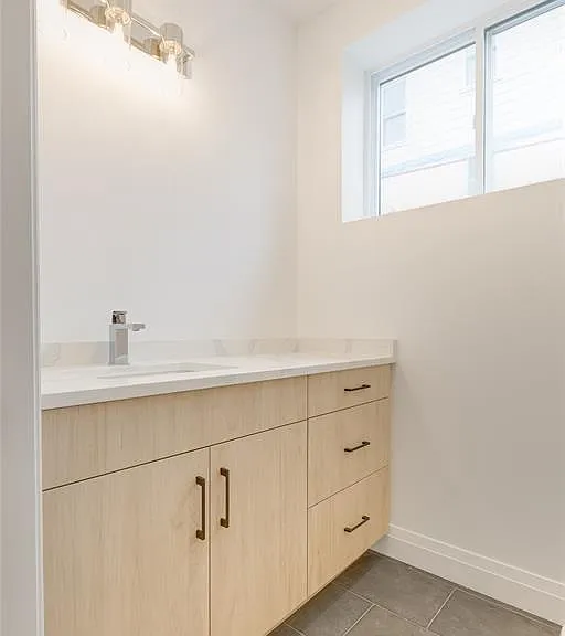 2451 Westminster Blvd #2 — Photo 15