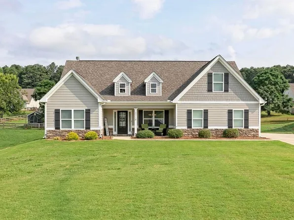 1718 Whitlock Ln, Winder, GA 30680