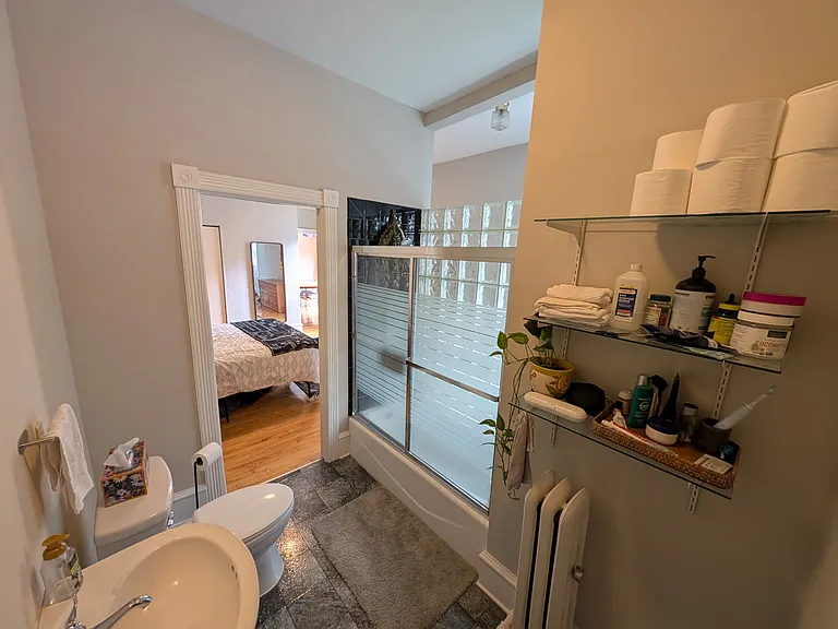 2502 Lyndale Ave S #B — Photo 23