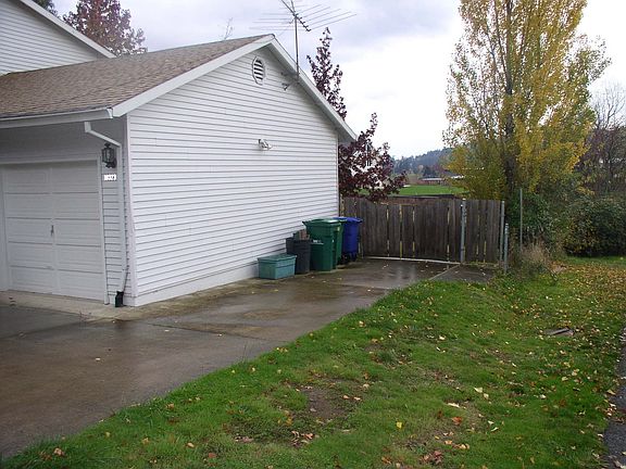 rv pad & gate