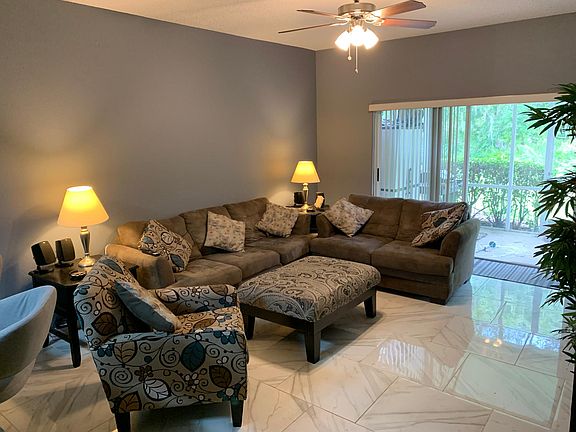 4th image of 18172 Paradise Point Dr