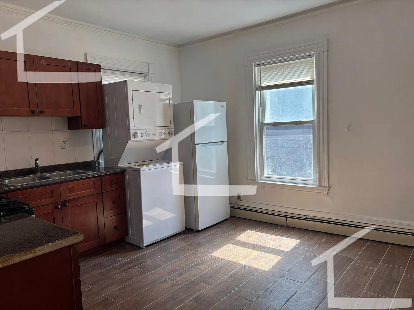 Unique Brighton 4 Bed. For YoU 9/1/26 — Photo 2