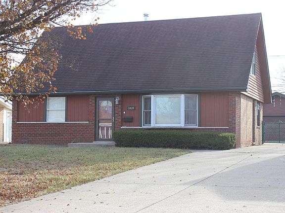 2nd image of 5439 Fairway Dr