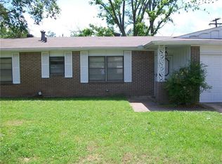 2150 Ballard Dr, Paris, TX 75460
