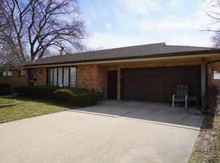 5 W Madison St, Villa Park, IL