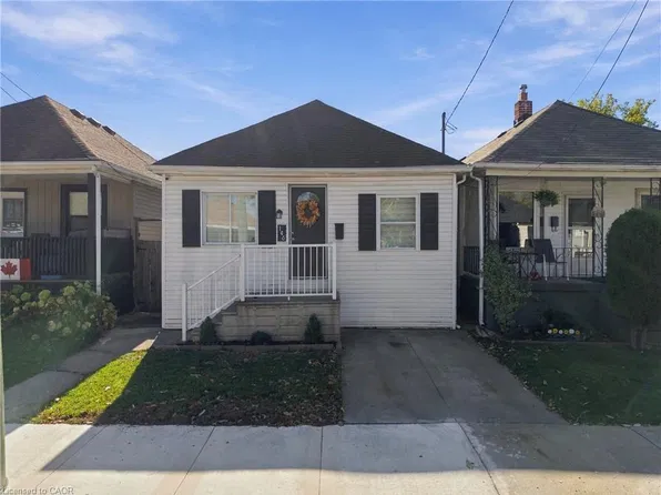 146 Hope Ave, Hamilton, ON L8H 2E8