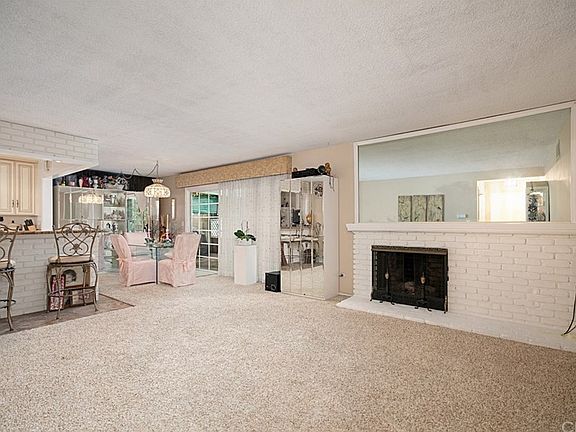 3rd image of 6562 Anthony Ave