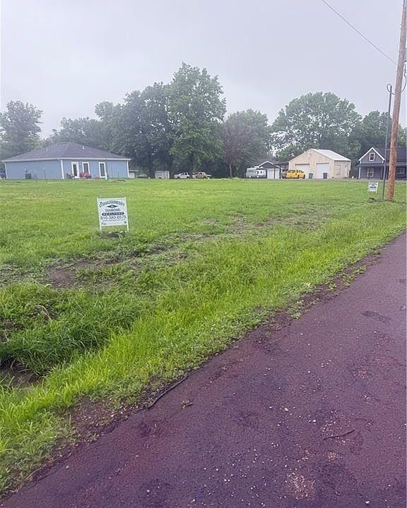 1st image of East St