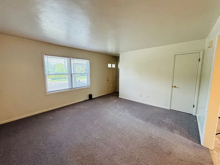 1407 Toms Creek Rd #7 — Photo 9