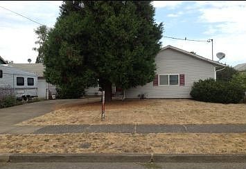 621 W Grant St, Lebanon, OR 97355 | Zillow