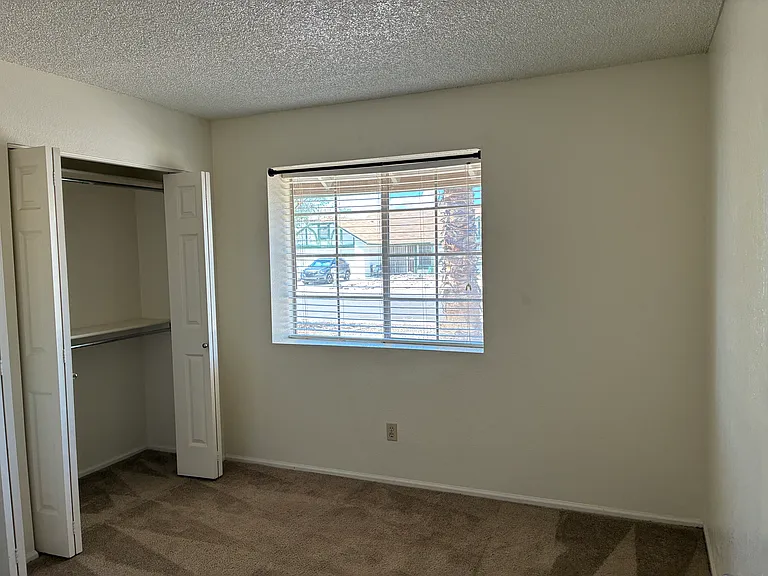 5637 W Yucca St — Photo 17