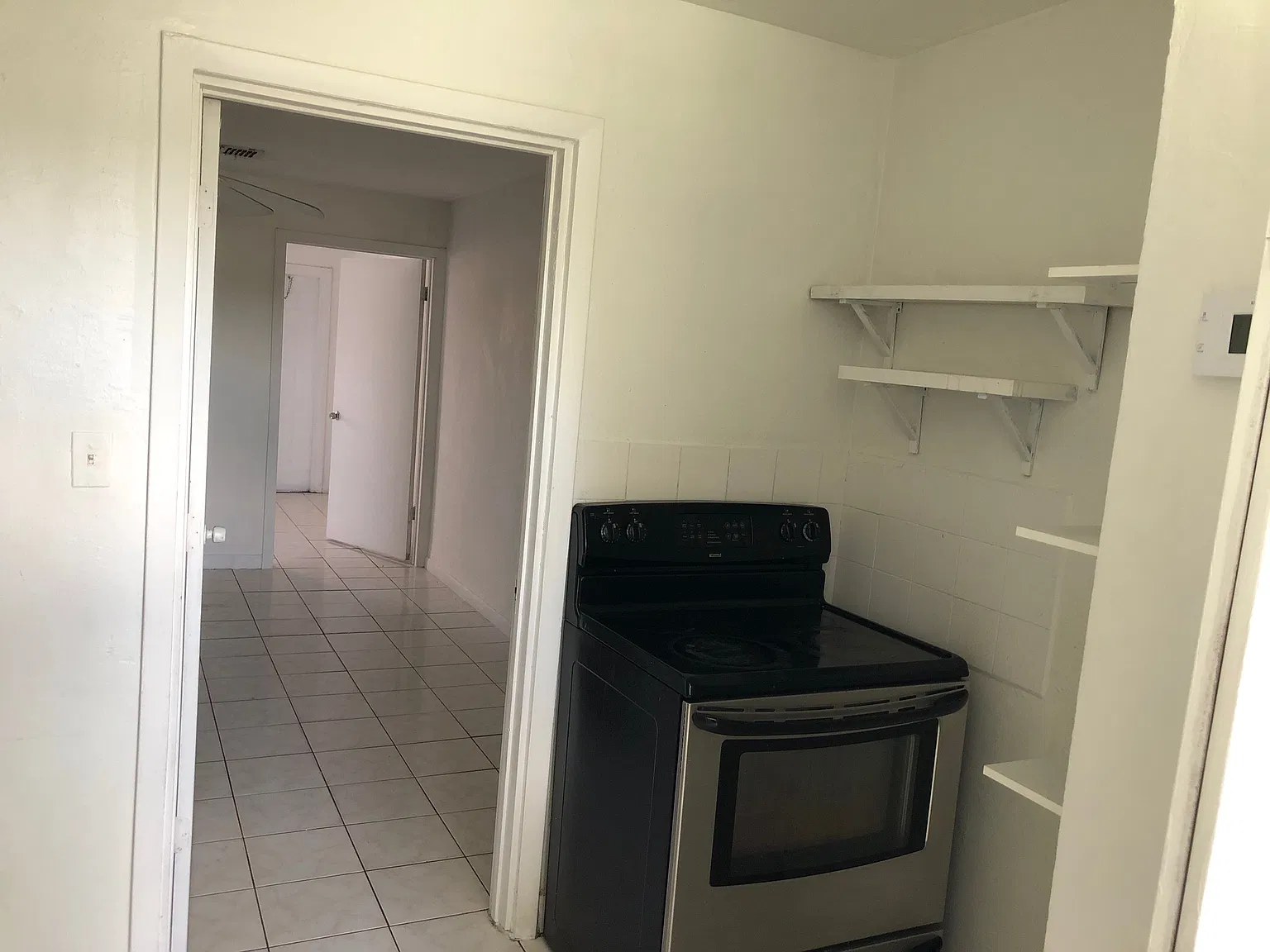 1 bed, 600 sqft, $1,300 — Photo 3