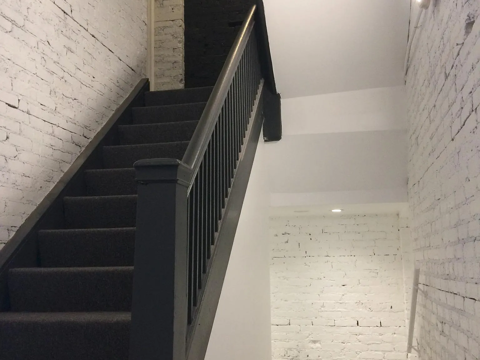 3 bed, 1200 sqft, $1,750 — Photo 2