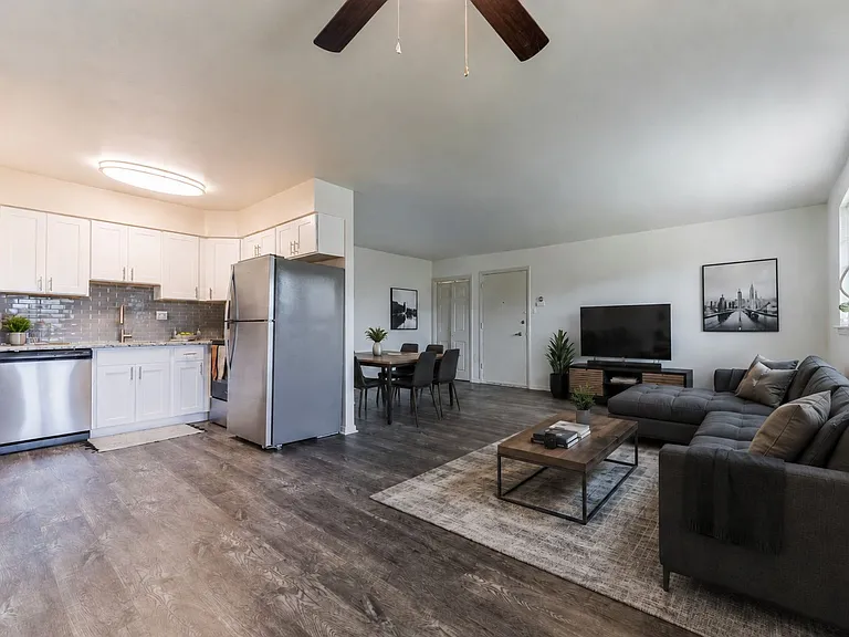 Wissahickon Park Apartment Homes — Photo 3
