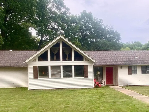 1004 N Chester St, Monticello, AR 71655