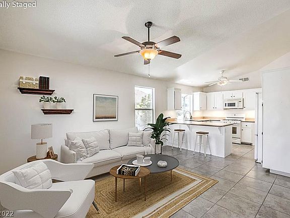 5th image of 8312 Harbour Shores Ct