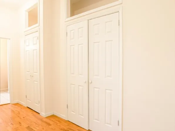 194 Vernon Avenue image 19 of 23