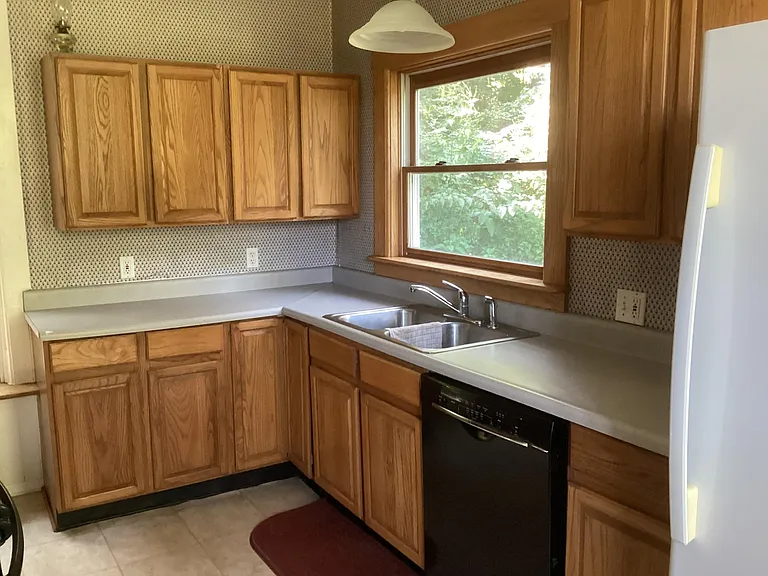 6449 Baker Rd — Photo 9