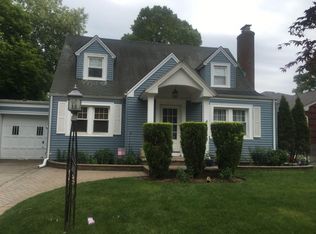 582 Rose Blvd, Baldwin, NY 11510