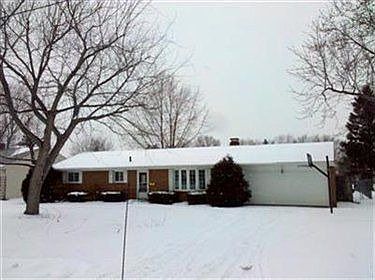1st image of 535 E 11th St