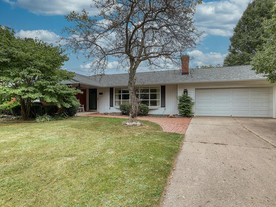 1st image of 12125 Woodside COURT